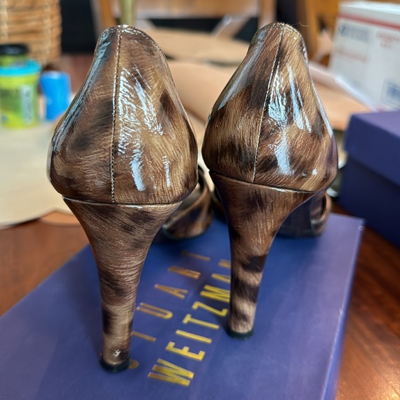 Stewart Weitzman paw print heels - Picture 5 of 5